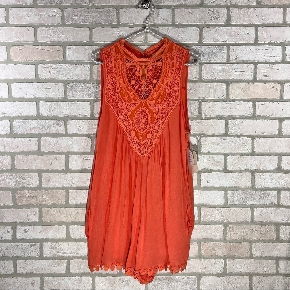 Altar’d State NWT Peach Lace Accent Sleeveless Romper Size M - Picture 4 of 15